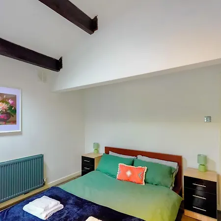 Headingley 2 Bedroom First Floor Flat Near Universities Shops& Park Appartement Leeds (West Yorkshire)