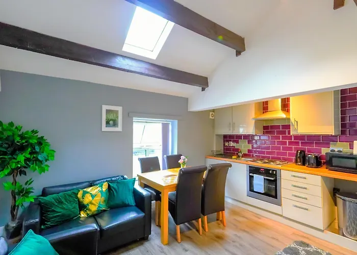 דירה Headingley 2 Bedroom First Floor Flat Near Universities Shops& Park